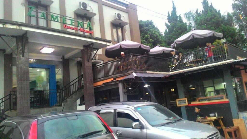 Zameena Guest House Cimahi Esterno foto
