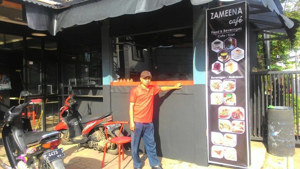 Zameena Guest House Cimahi Esterno foto