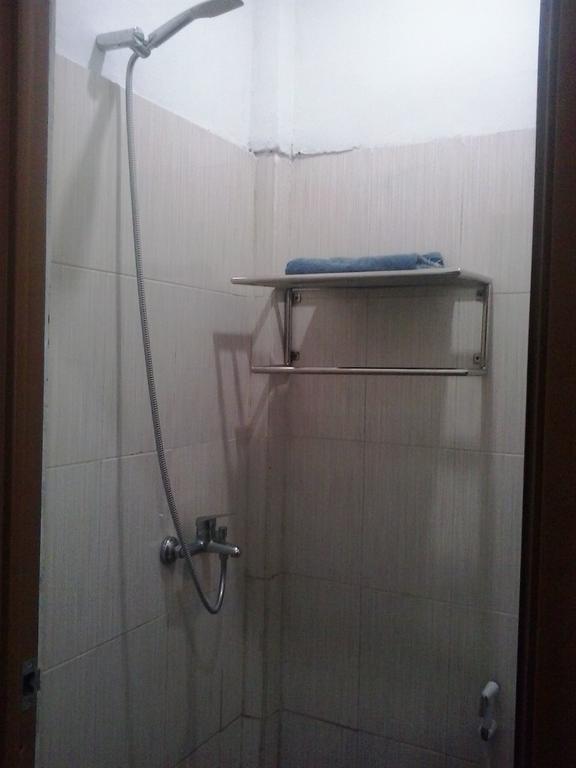 Zameena Guest House Cimahi Esterno foto