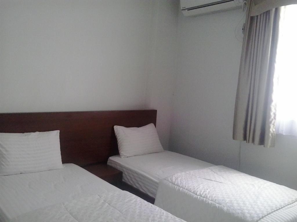 Zameena Guest House Cimahi Esterno foto