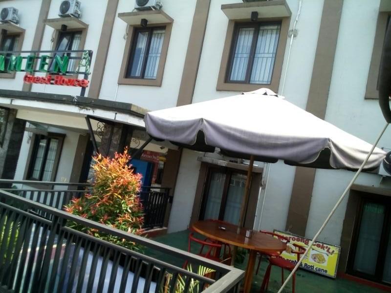 Zameena Guest House Cimahi Esterno foto